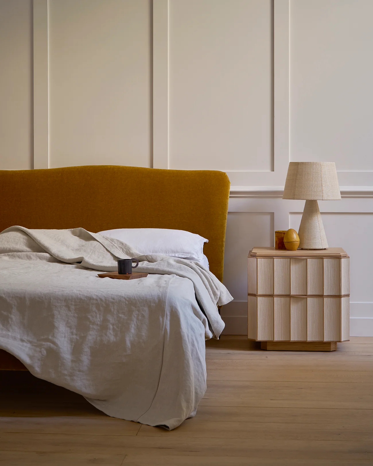Ellery bedside table - Image 7